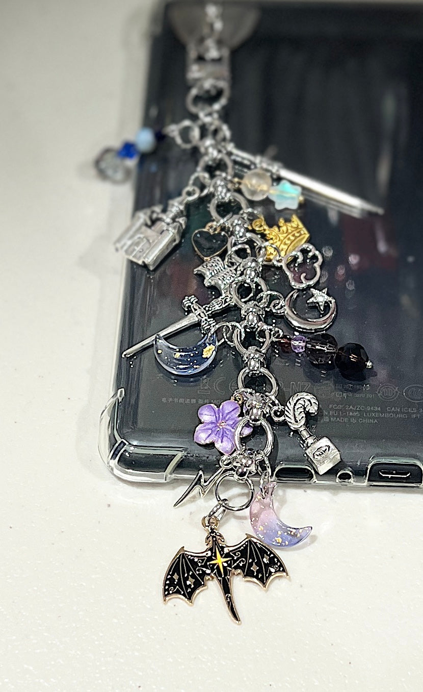 Dragon Rider Kindle Charm | Bag Accessory| Reader Gift | Fantasy reader keychain| Romantasy