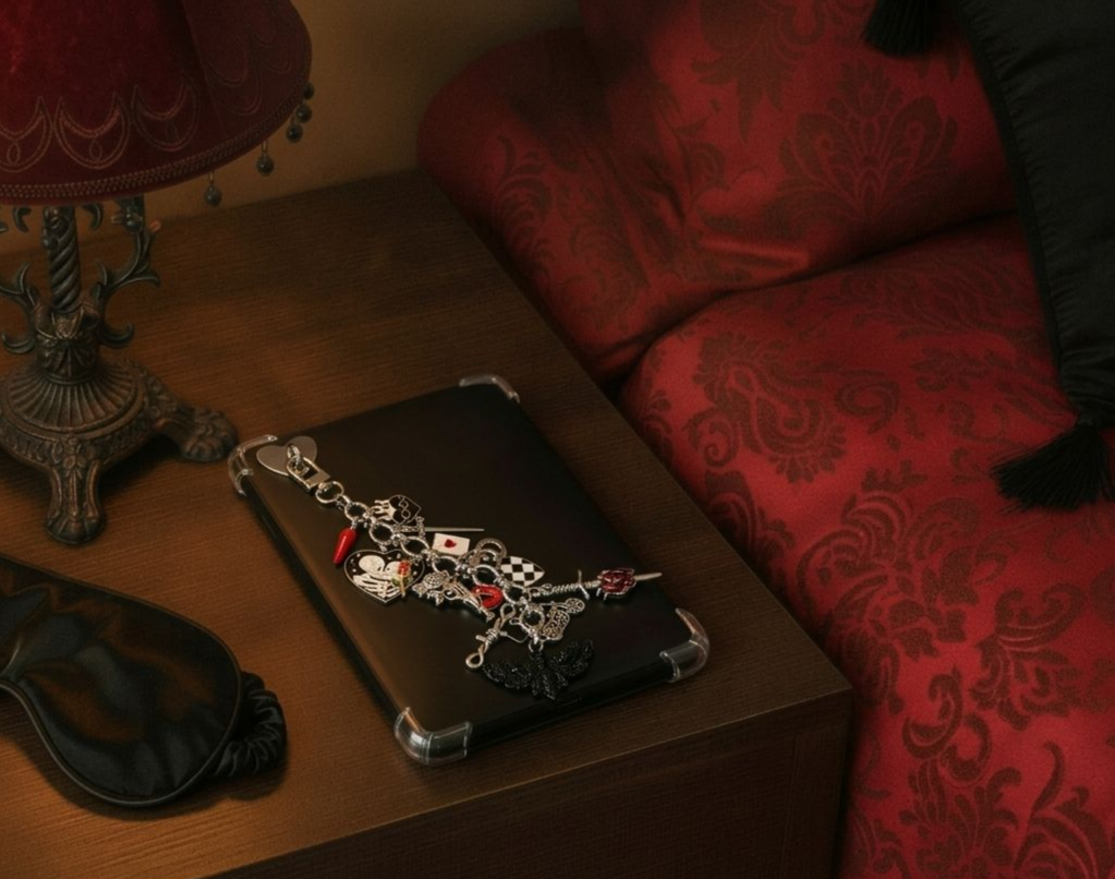 Kindle accessories| Bag charm| keychain charm|Dark Romance reader gift| Gift for booklover