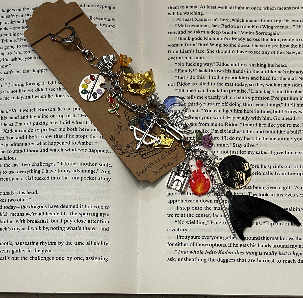 ACOTAR inspired Kindle Charm | Bag Accessory| Reader Gift | Fantasy reader keychain| Romantasy
