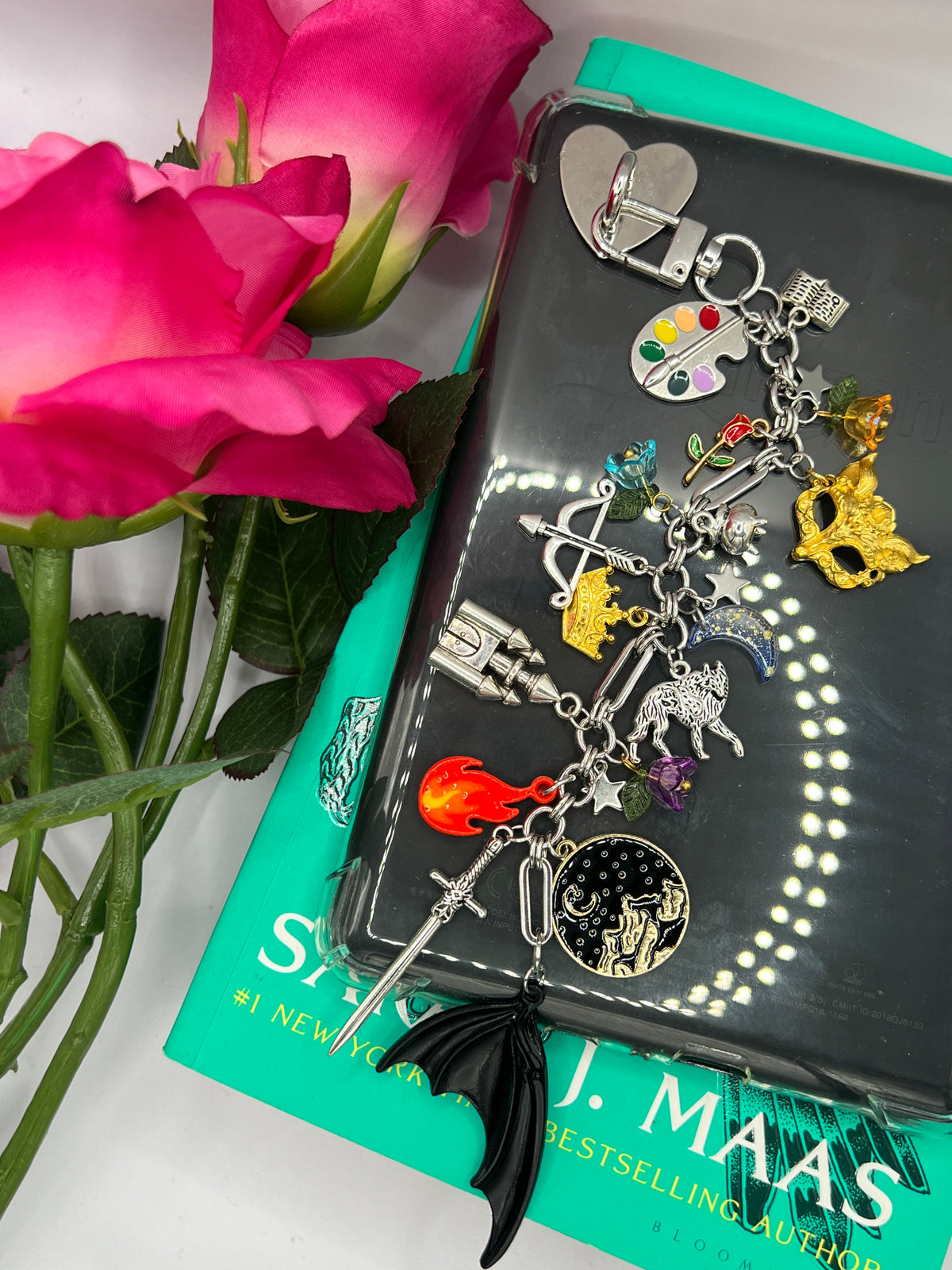 ACOTAR inspired Kindle Charm | Bag Accessory| Reader Gift | Fantasy reader keychain| Romantasy